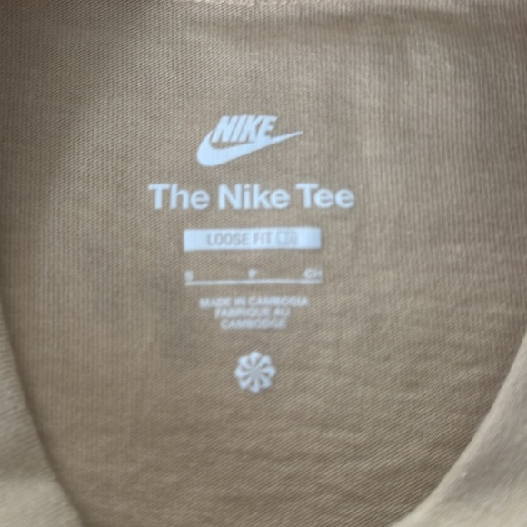 Men’s The Nike Tee Loose fit Size small. Very good used condition - Picture 3 of 4